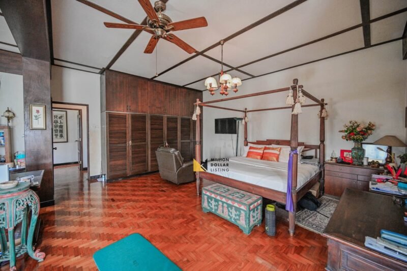 Greenbank Park Master Bedroom Large