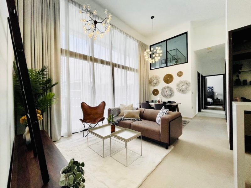 Grandeur Park Residence Penthouse - Before and After Staging